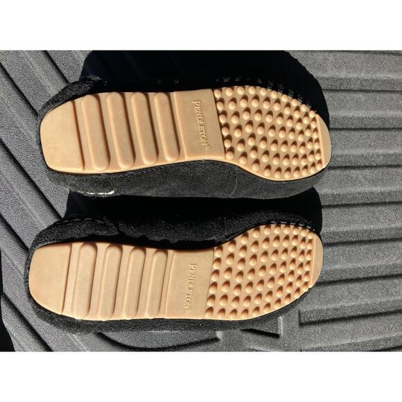 Pendleton Women’s Nehalem Slip Ons Moccasins Slippers Aztec New Size 6 Sheepskin - Picture 8 of 8